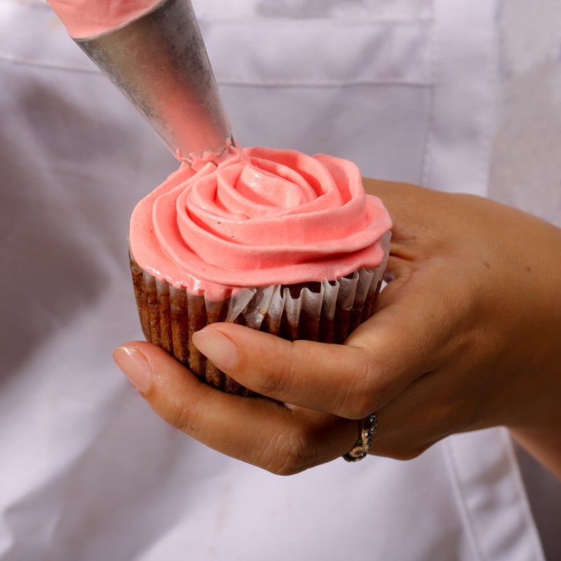 Kayaso Cake Decorating Icing Piping Tip Set  10 X-large Decorating Tips Stainless Steel Plus 20 Disposable Pastry Bags - Image 3